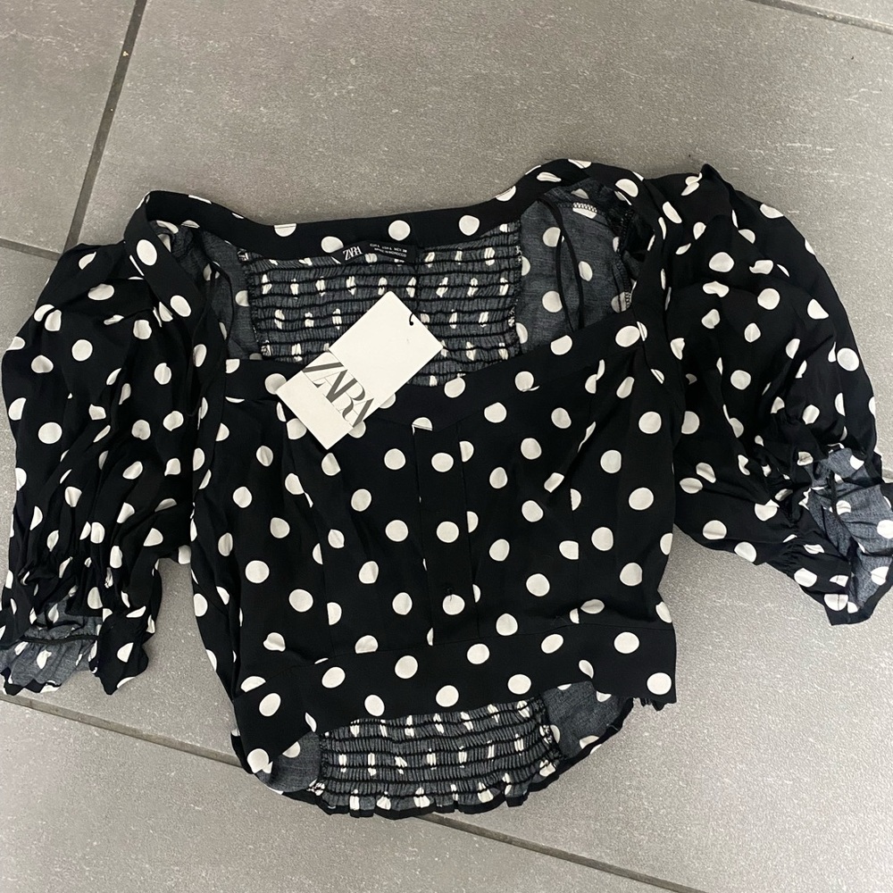 Zara black and white polka dot top. Never worn - NWT